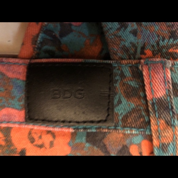 BDG flowered jeans sz 28 3 for 10. Last day - Picture 8 of 8